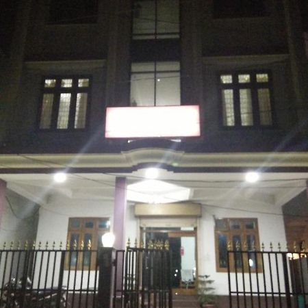 Narendra Guest House Kakarmatha Екстер'єр фото